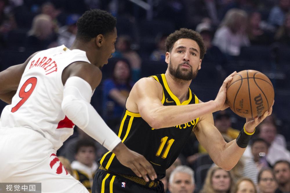 【和平精英】常规赛颁奖仪式选手采访：派大兴雷捡的比较多 麋鹿救队友减压